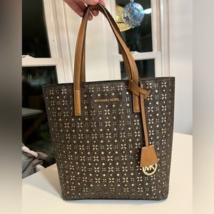 Micheal Kors Purse